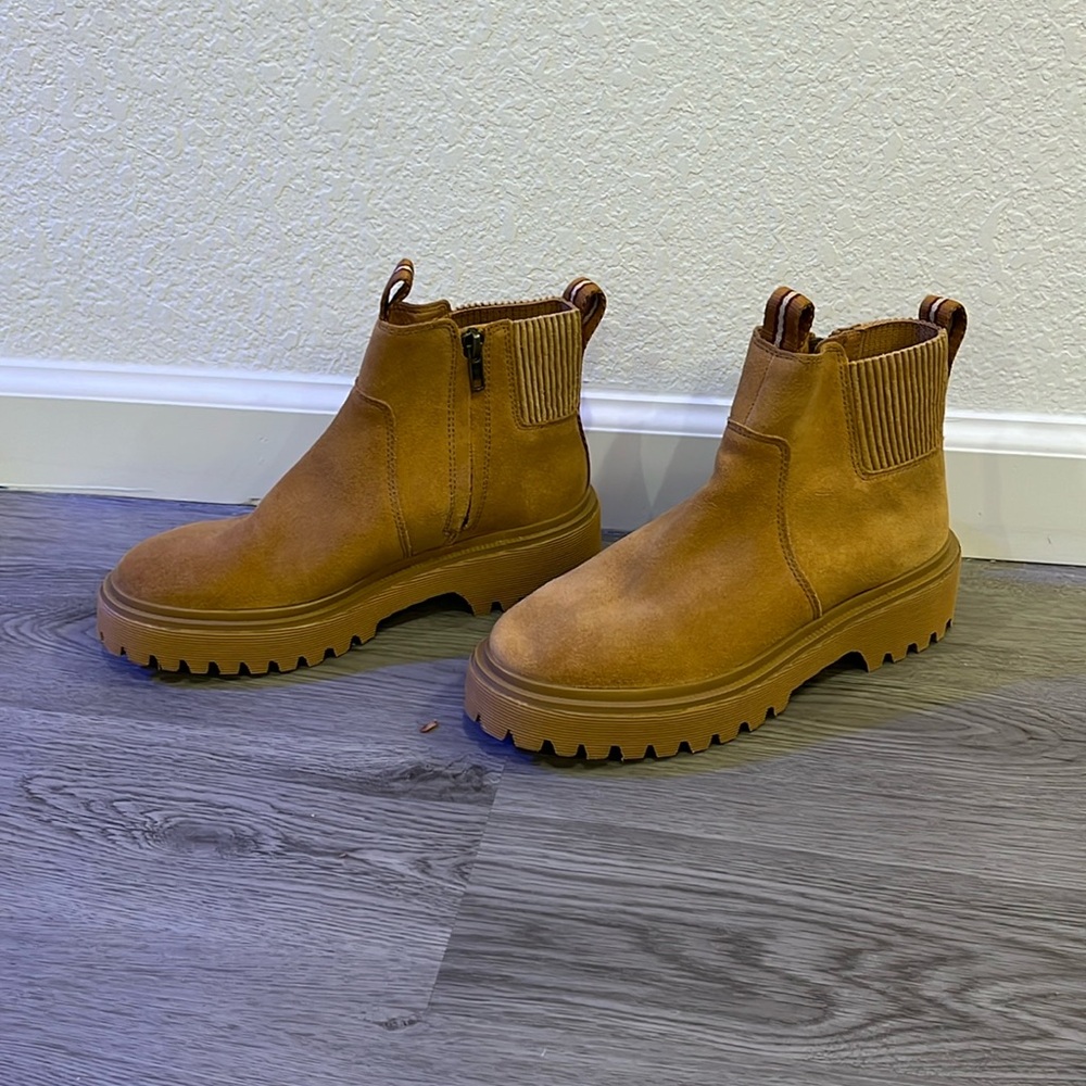 Madewell The Henry Suede Lugsole Boots size 6.5